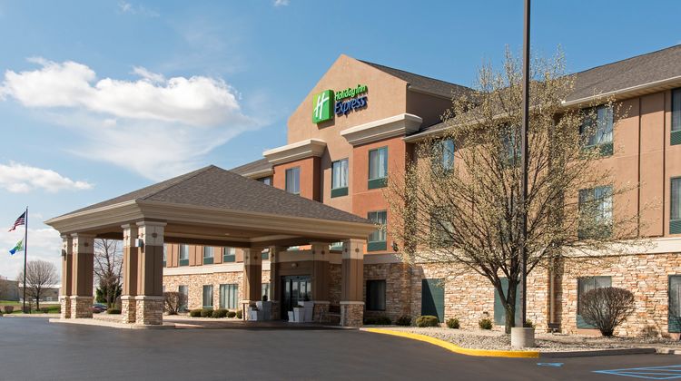 Holiday Inn Express Gas City Exterior