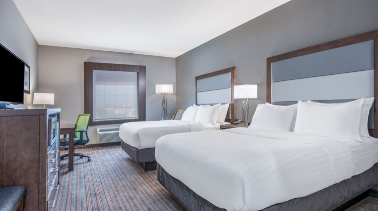 Holiday Inn Express & Stes Stillwater Room