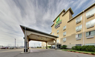 Holiday Inn Express & Stes Edmonton Arpt