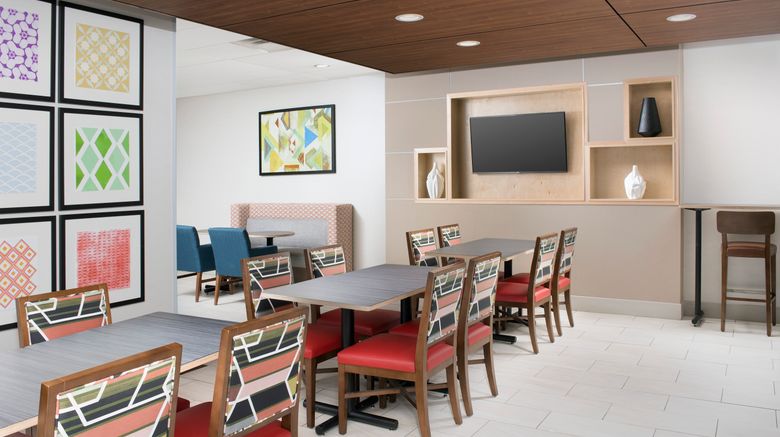 <b>Holiday Inn Knoxville-Strawberry Plains Restaurant</b>. Images powered by <a href="https://www.leonardoworldwide.com/" title="Leonardo Worldwide" target="_blank">Leonardo</a>.
