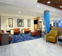 Holiday Inn Express/Suites Lake Charles Lobby