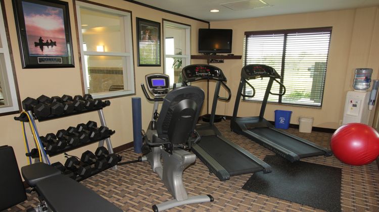 Holiday Inn Express & Sts Syracuse North Health Club