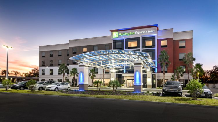 Holiday Inn Express/Stes Lakeland South Exterior