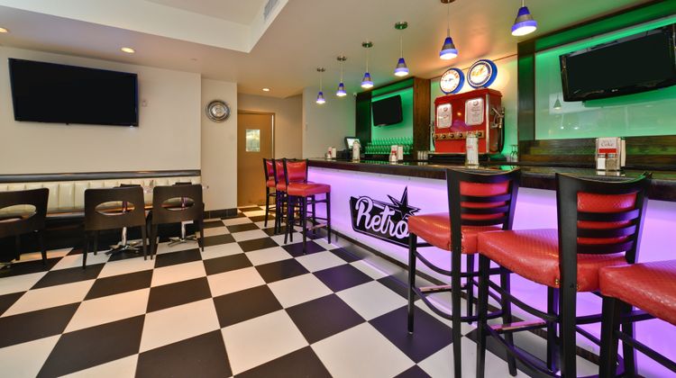 Holiday Inn NYC - Lower East Side Restaurant