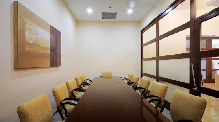 Holiday Inn Uruapan Meeting