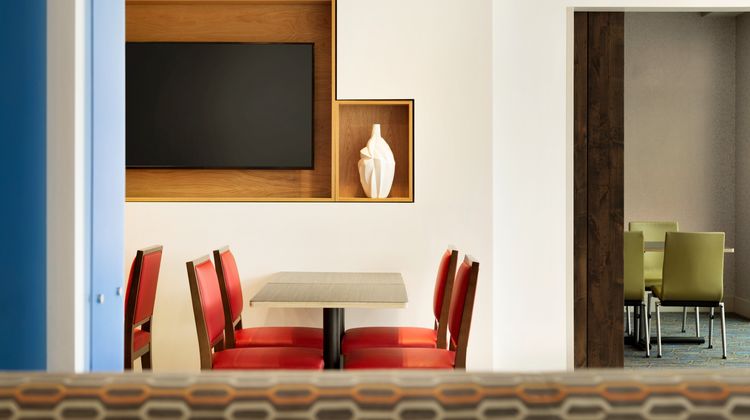Holiday Inn Express & Stes Sioux City N. Restaurant