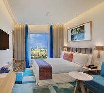 Holiday Inn Bengaluru Racecourse Room