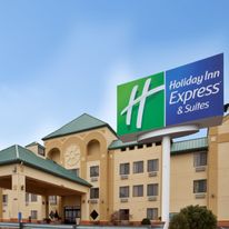 Holiday Inn Express & Suites St. Louis W