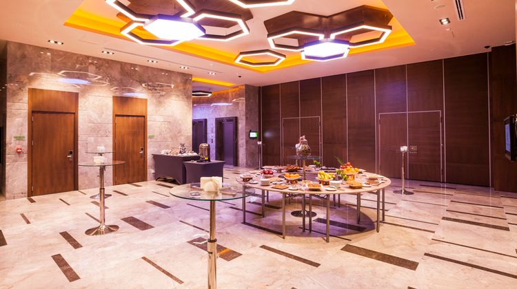 Holiday Inn Kayseri Duvenonu Lobby