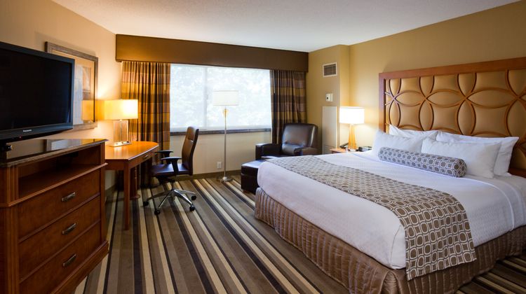 Crowne Plaza Hotel Minneapolis West Room