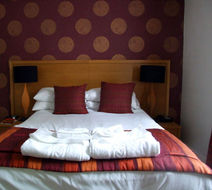 Episode Hotel Room