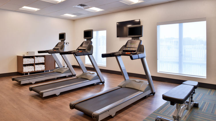 Holiday Inn Express/Stes West Melbourne Health Club