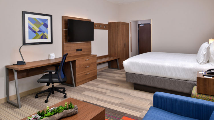 Holiday Inn Express/Stes West Melbourne Suite