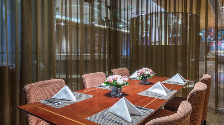 <b>Crowne Plaza Yichang Restaurant</b>. Images powered by <a href="https://www.leonardoworldwide.com/" title="Leonardo Worldwide" target="_blank">Leonardo</a>.