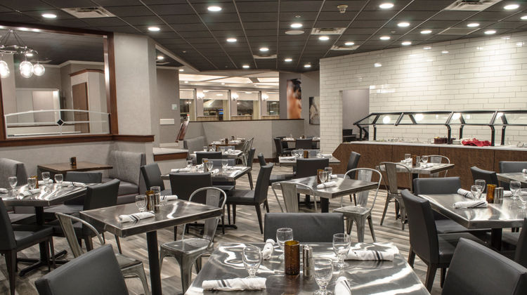 Holiday Inn Fargo Restaurant