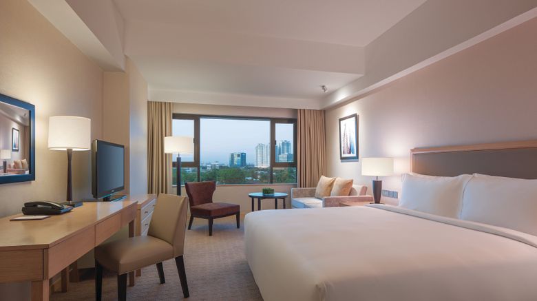 <b>New World Makati Hotel Room</b>. Images powered by <a href="https://www.leonardoworldwide.com/" title="Leonardo Worldwide" target="_blank">Leonardo</a>.