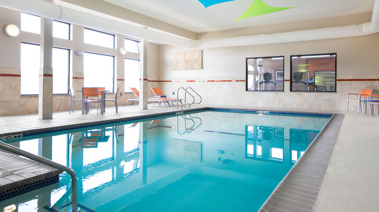 Holiday Inn Express Moline, Quad Cities Pool