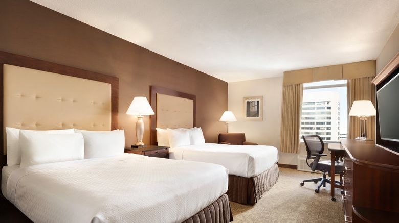 <b>Crowne Plaza Washington National Airport Room</b>. Images powered by <a href="https://www.leonardoworldwide.com/" title="Leonardo Worldwide" target="_blank">Leonardo</a>.