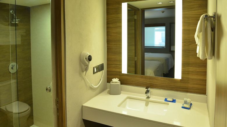 <b>Holiday Inn Express Morelia Room</b>. Images powered by <a href="https://www.leonardoworldwide.com/" title="Leonardo Worldwide" target="_blank">Leonardo</a>.