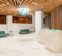 Crowne Plaza London - Kings Cross Lobby
