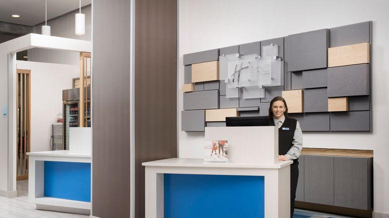 <b>Holiday Inn Knoxville-Strawberry Plains Lobby</b>. Images powered by <a href="https://www.leonardoworldwide.com/" title="Leonardo Worldwide" target="_blank">Leonardo</a>.