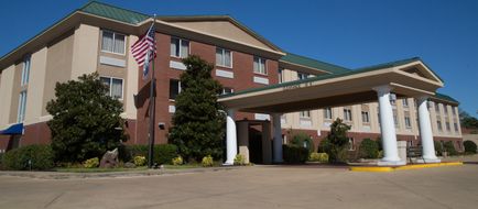 Holiday Inn Express & Suites Oxford Exterior