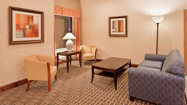 <b>Holiday Inn Express & Suites Kansas City Lobby</b>. Images powered by <a href="https://www.leonardoworldwide.com/" title="Leonardo Worldwide" target="_blank">Leonardo</a>.