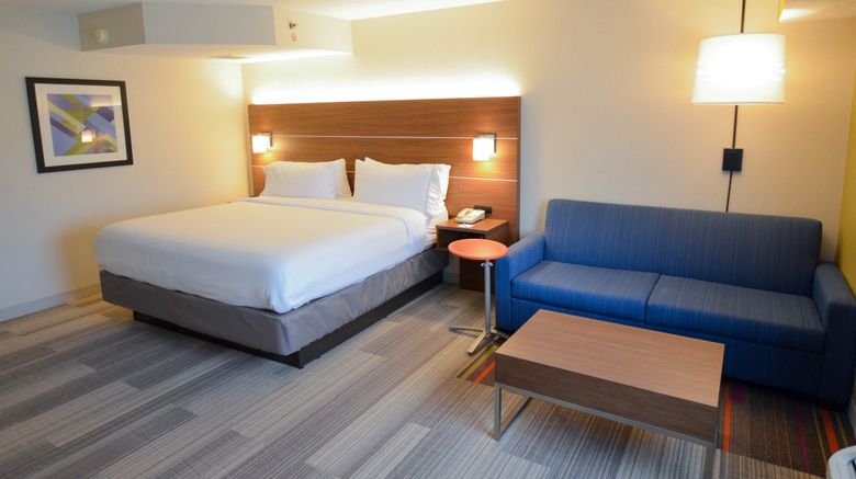 <b>Holiday Inn Express Pittsburgh Suite</b>. Images powered by <a href="https://www.leonardoworldwide.com/" title="Leonardo Worldwide" target="_blank">Leonardo</a>.