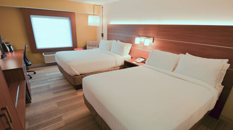 <b>Holiday Inn Express Pittsburgh Room</b>. Images powered by <a href="https://www.leonardoworldwide.com/" title="Leonardo Worldwide" target="_blank">Leonardo</a>.