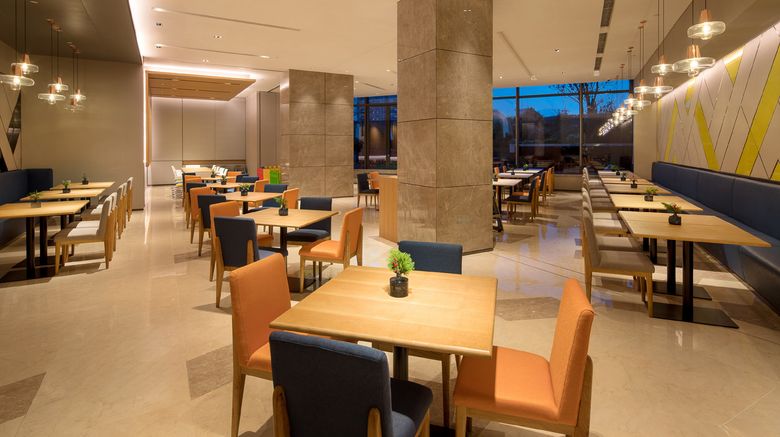 <b>Holiday Inn Express Suzhou New District Restaurant</b>. Images powered by <a href="https://www.leonardoworldwide.com/" title="Leonardo Worldwide" target="_blank">Leonardo</a>.
