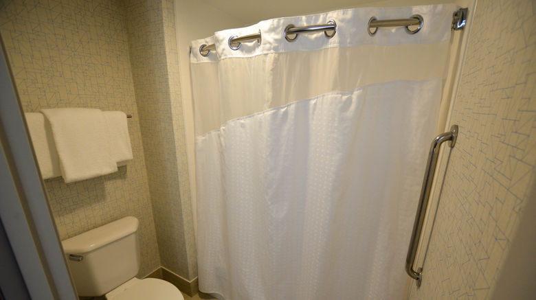<b>Holiday Inn Express Pittsburgh Room</b>. Images powered by <a href="https://www.leonardoworldwide.com/" title="Leonardo Worldwide" target="_blank">Leonardo</a>.