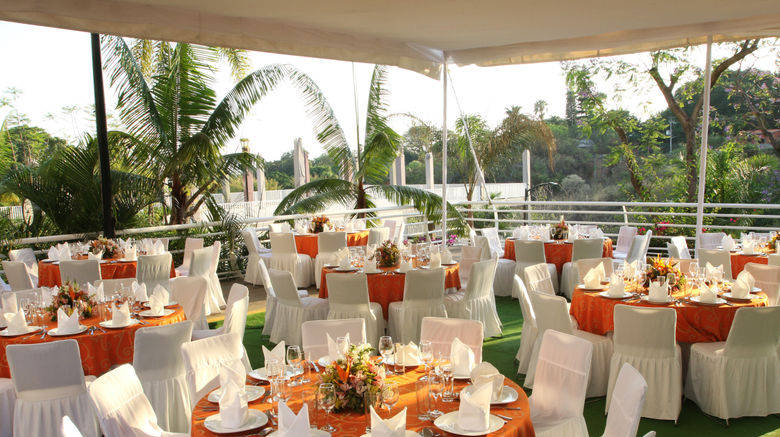 <b>Holiday Inn Express Cuernavaca Meeting</b>. Images powered by <a href="https://www.leonardoworldwide.com/" title="Leonardo Worldwide" target="_blank">Leonardo</a>.