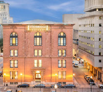 Staybridge Suites Baltimore-Inner Harbor Exterior
