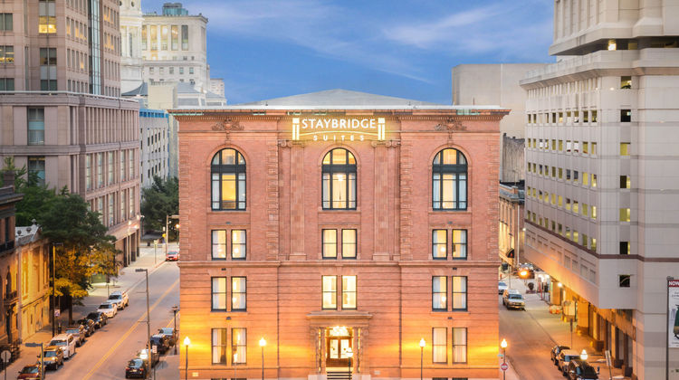 Staybridge Suites Baltimore-Inner Harbor Exterior