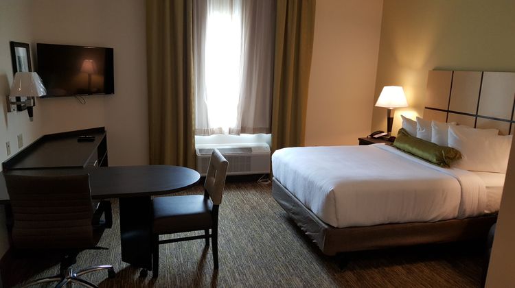 Candlewood Suites Lake Charles South Room
