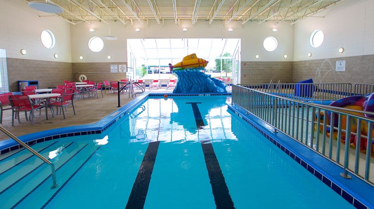 Holiday Inn Express Fargo SW I-94 45th S Pool
