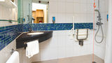 <b>Holiday Inn Express Hemel Hempstead Room</b>. Images powered by <a href="https://www.leonardoworldwide.com/" title="Leonardo Worldwide" target="_blank">Leonardo</a>.