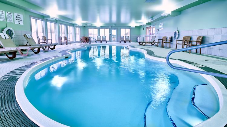 Holiday Inn Express Hotel & Suites Pool