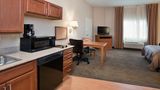 Candlewood Suites Kansas City Northeast Suite