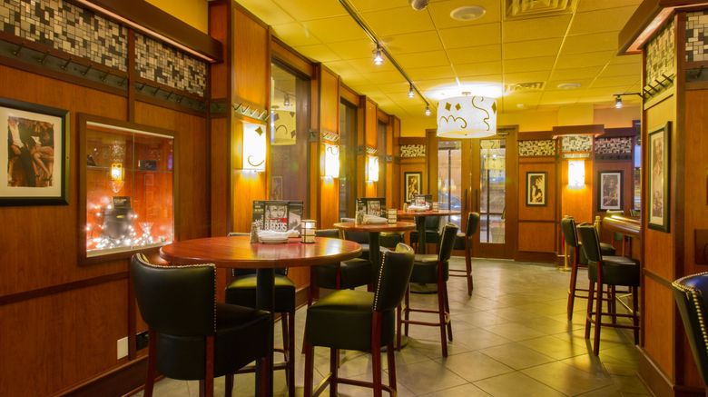 <b>Holiday Inn Chicago O'Hare Restaurant</b>. Images powered by <a href="https://www.leonardoworldwide.com/" title="Leonardo Worldwide" target="_blank">Leonardo</a>.