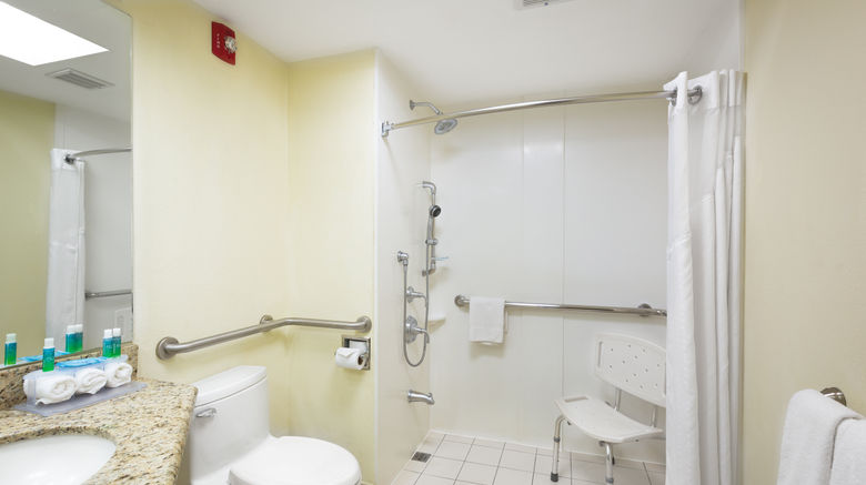 <b>Holiday Inn Express Room</b>. Images powered by <a href="https://www.leonardoworldwide.com/" title="Leonardo Worldwide" target="_blank">Leonardo</a>.