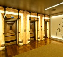 Holiday Inn Porto Gaia Lobby