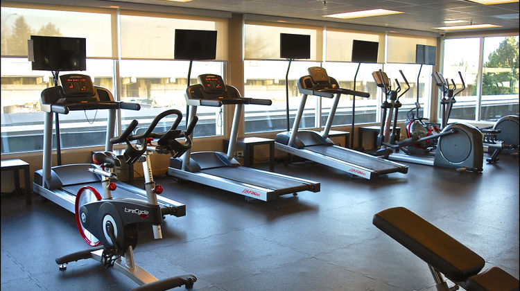 Holiday Inn Express Vancouver Arpt Health Club