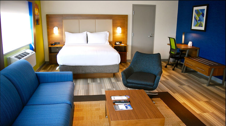 Holiday Inn Express Vancouver Arpt Suite