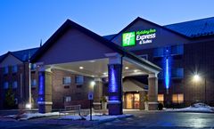 Holiday Inn Express & Suites St. Paul