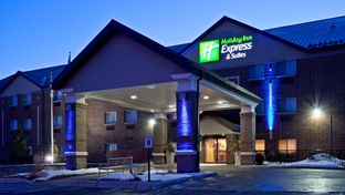 Holiday Inn Express & Suites St. Paul