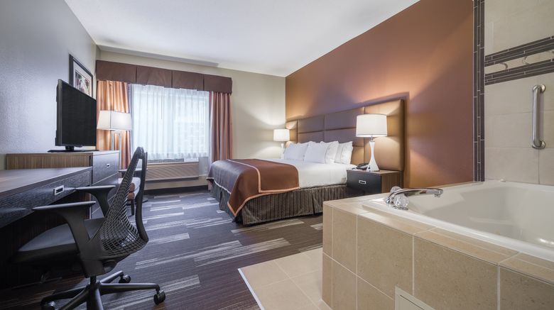 <b>Holiday Inn Express & Suites St. Paul Room</b>. Images powered by <a href="https://www.leonardoworldwide.com/" title="Leonardo Worldwide" target="_blank">Leonardo</a>.