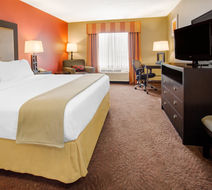 Muncie Place Hotel & Suites Room
