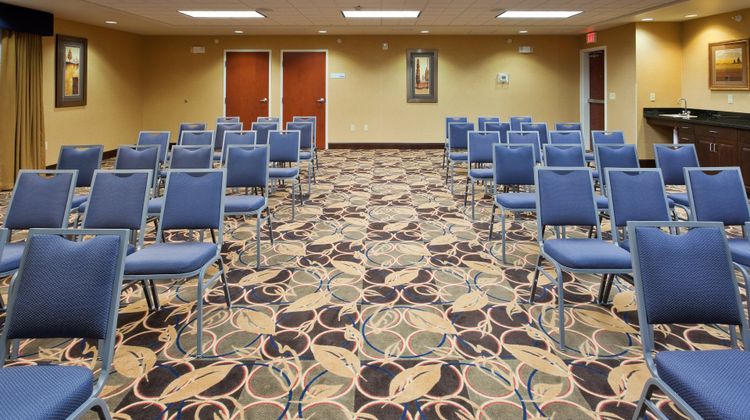 Holiday Inn Express Hotel & Suites Meeting