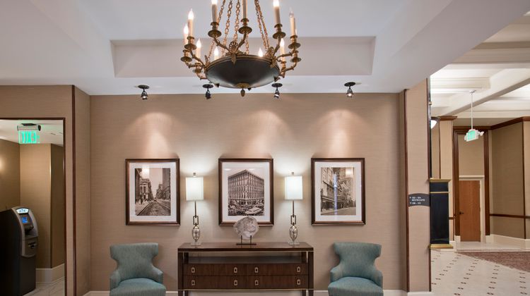 Staybridge Suites Baltimore-Inner Harbor Lobby
